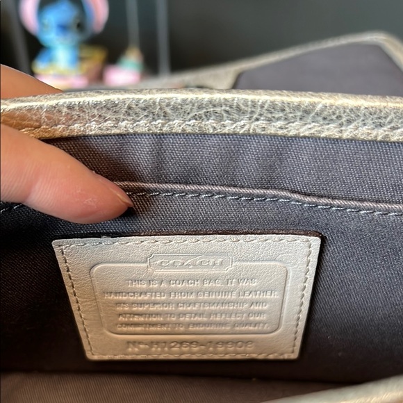 Coach turnlock legacy crossbody bag - Picture 11 of 15